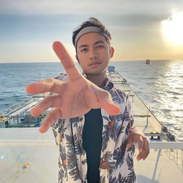 Seafairy Rae ⚓️🏳️‍🌈
