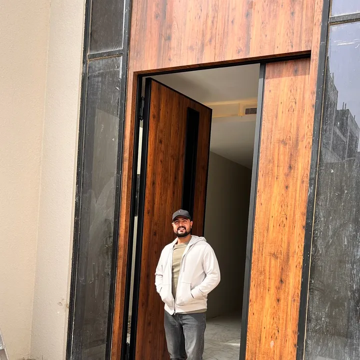 مؤسسة مضمون للزخرفة والحديد