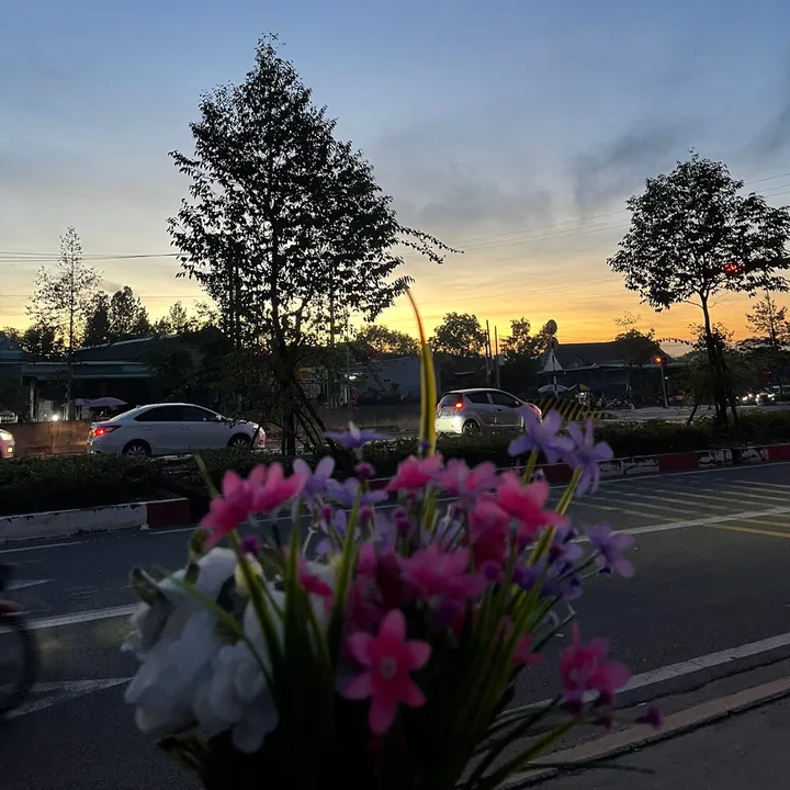 Thấy Đủ Rồi Thì Cứ Buông 😏