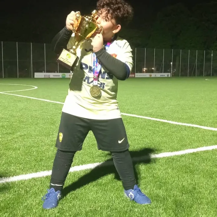 Adik sadha