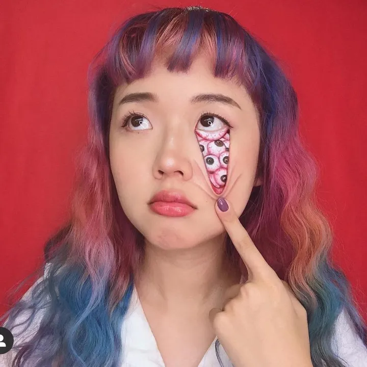 詭譎的黛比小姐