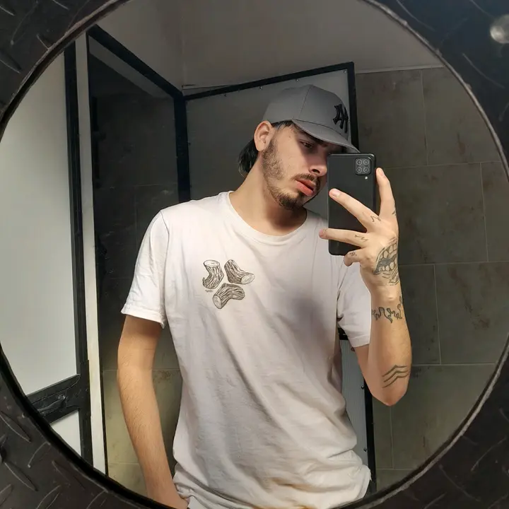 Tomª