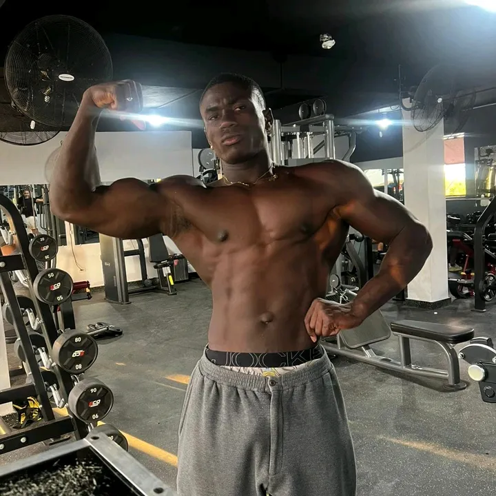 is papi yei  Gustoso