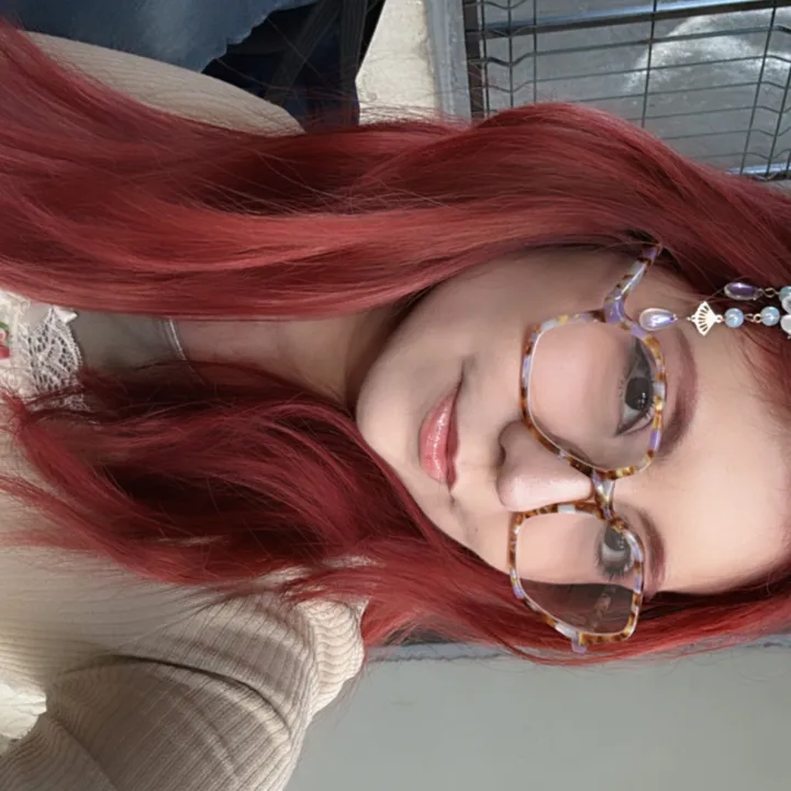 scarleth 🗝₊˚⊹♡