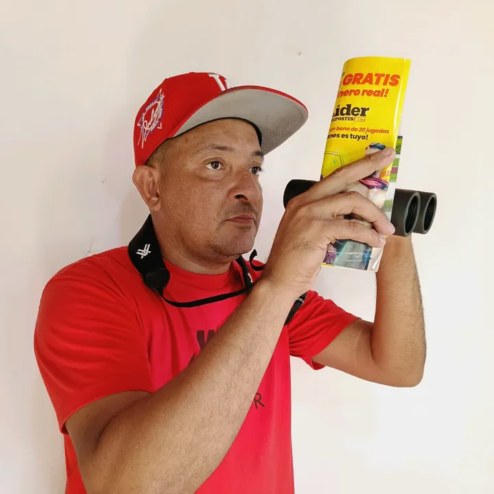 LUIS PLANCHEZ