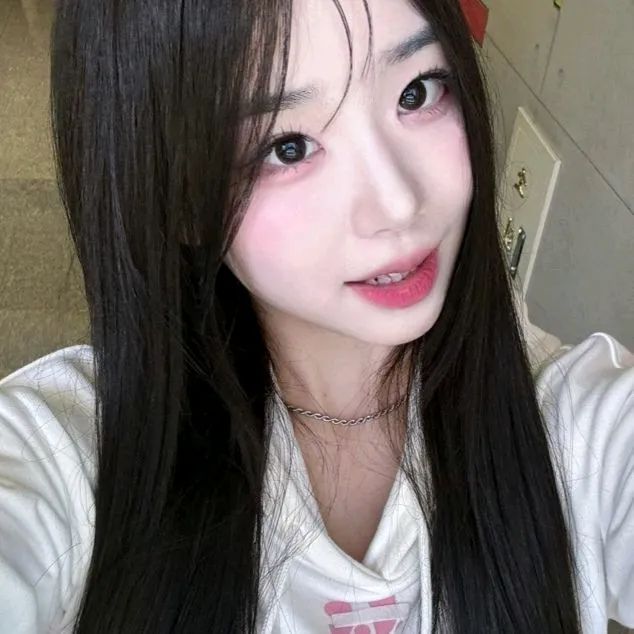 ayumi⋆.˚⟡ ࣪ ˖