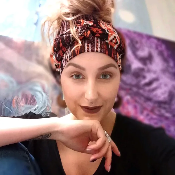 Eeva | Artist