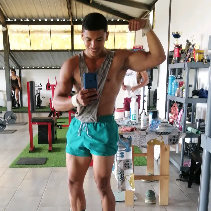 🇪🇨Richii  🏋️‍♀️