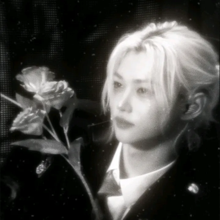 : ⸝⸝𐙚꒰ა Sara ໒꒱彡⭒๋࣭ ⭑