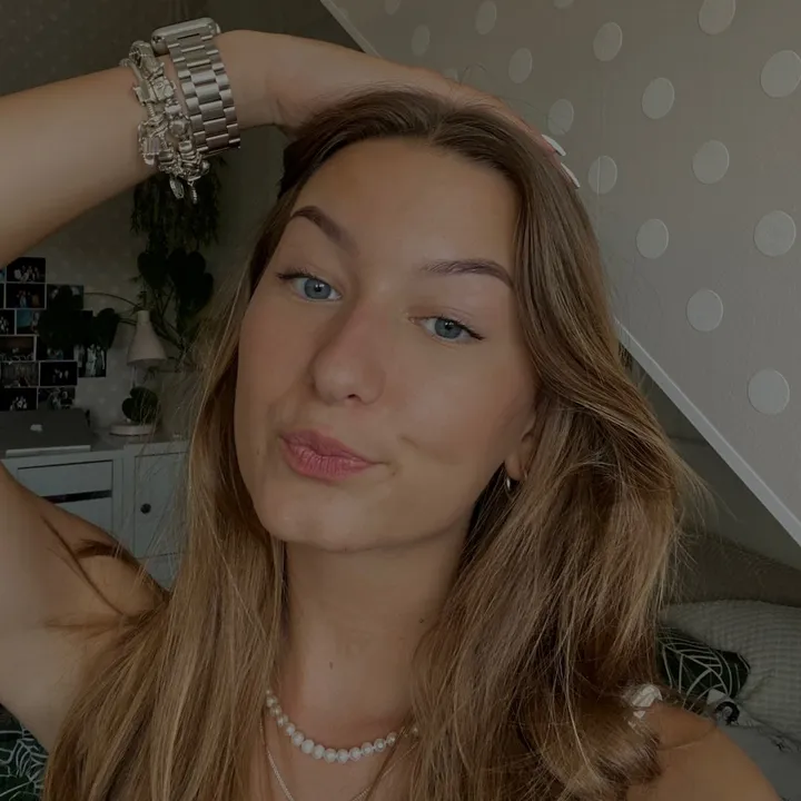 Elaine🫧🧚🏼‍♀️📖