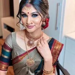 Akka Sarees Jewelries