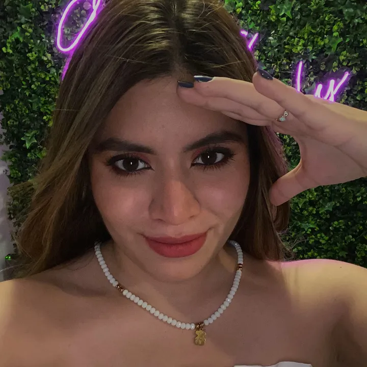 Nicky Nicole