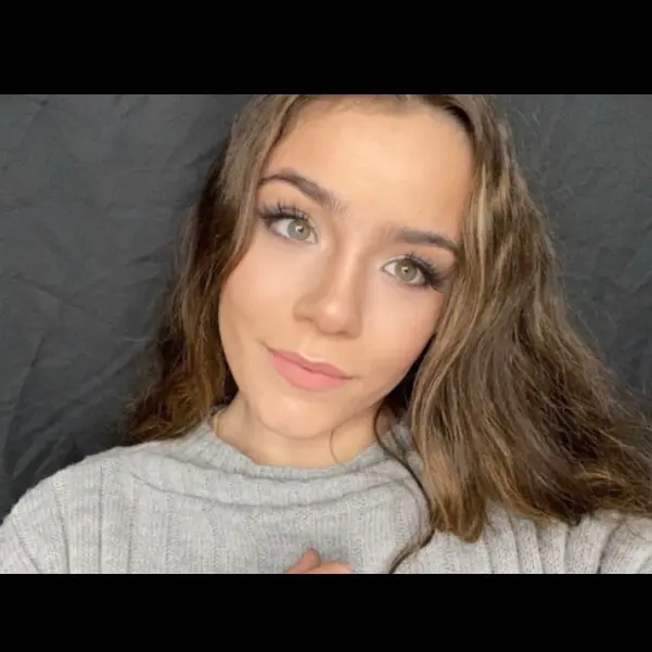 Chloe Violet