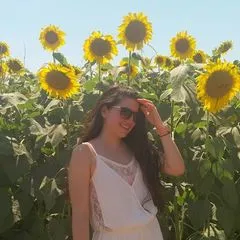 Ginelle Flores