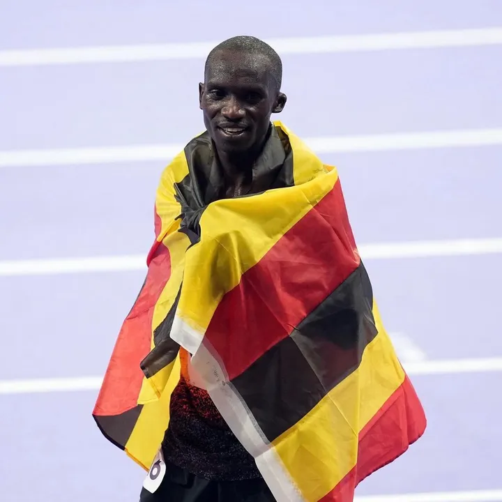 Joshua Cheptegei  k 🇺🇬🥇