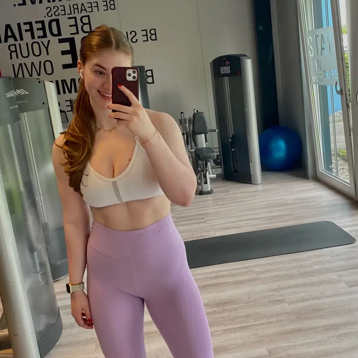 𝐋𝐞𝐚 𝐇.