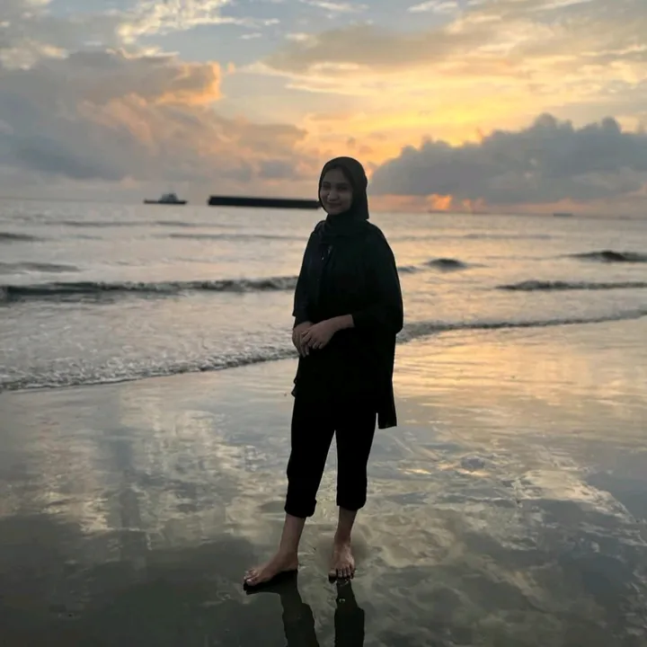 N.S(ইব্যাত).😎🐰