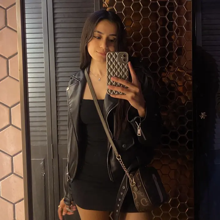 constanzaa_