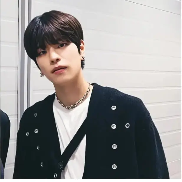 ᶻ 𝗓 𐰁 .ᐟ🎸𝓜𝓲𝓾𝓶𝓲𝓾✨ᯓᡣ𐭩