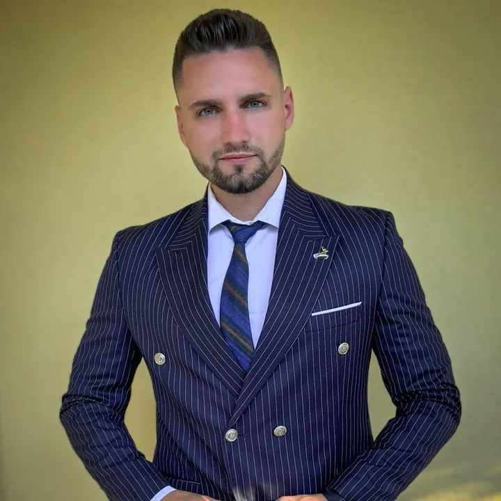 Cosmin SCV 🇷🇴