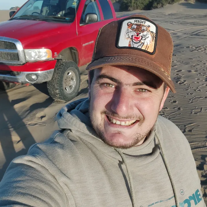 F R A N C O   F I S A T