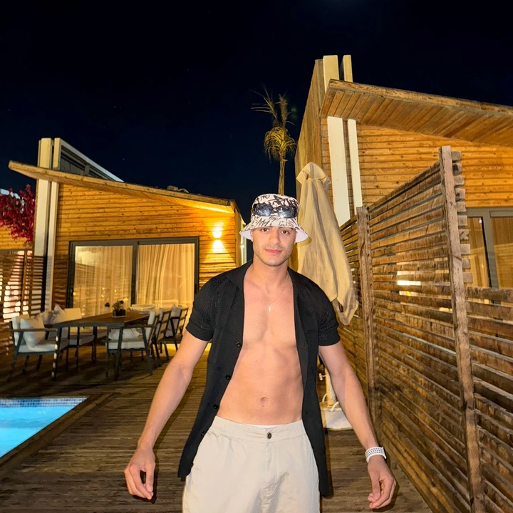 ابو  ضحكه جنان 😄