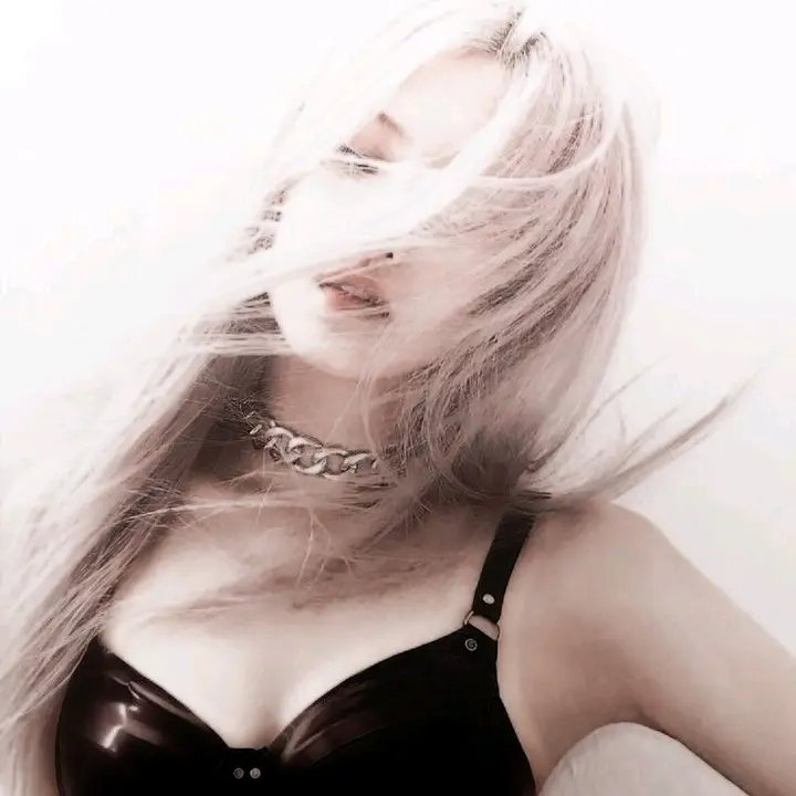 𝖑𝖊𝖒𝖔𝖓𝖆☯︎♡