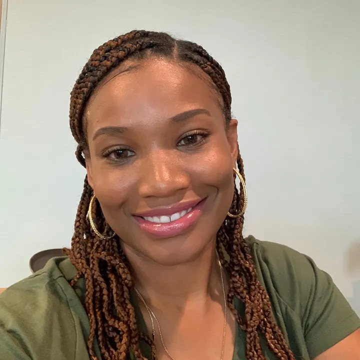 Angelia 1908 💖💚 🌴