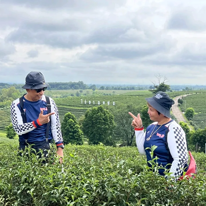 ตายายพากินพาเที่ยว