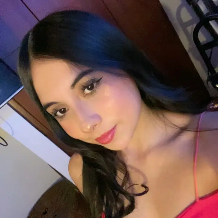 𝕻𝖆𝖚 𝕯𝖎-𝖈𝖔𝖑𝖑𝖔𝖗𝖊𝖉𝖔