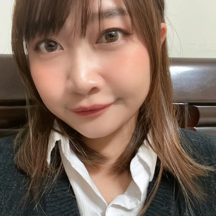 少女人妻•ᴥ•莎賓娜