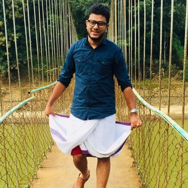 Ali poovanthody