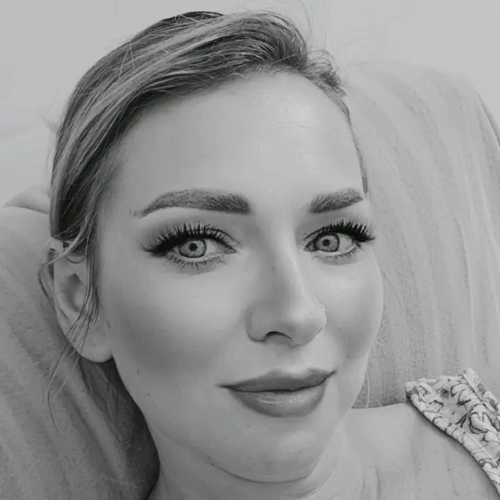 просто девчонка