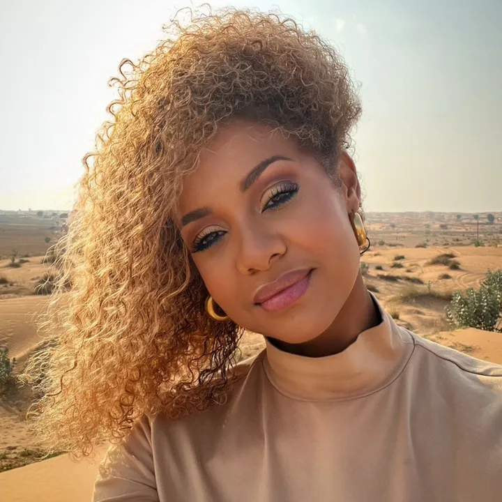rushna🇿🇦🇦🇪
