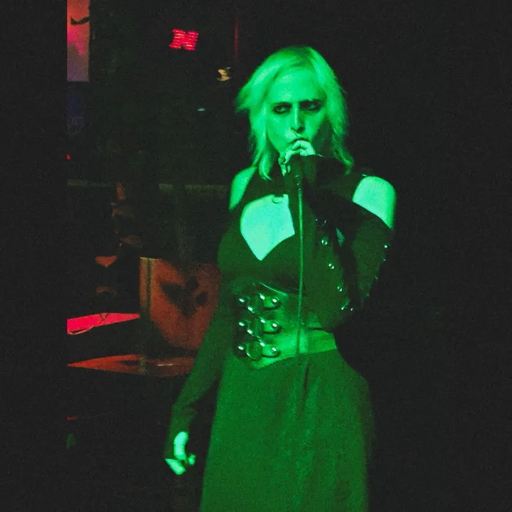 - h a a t o - 🏳️‍⚧️