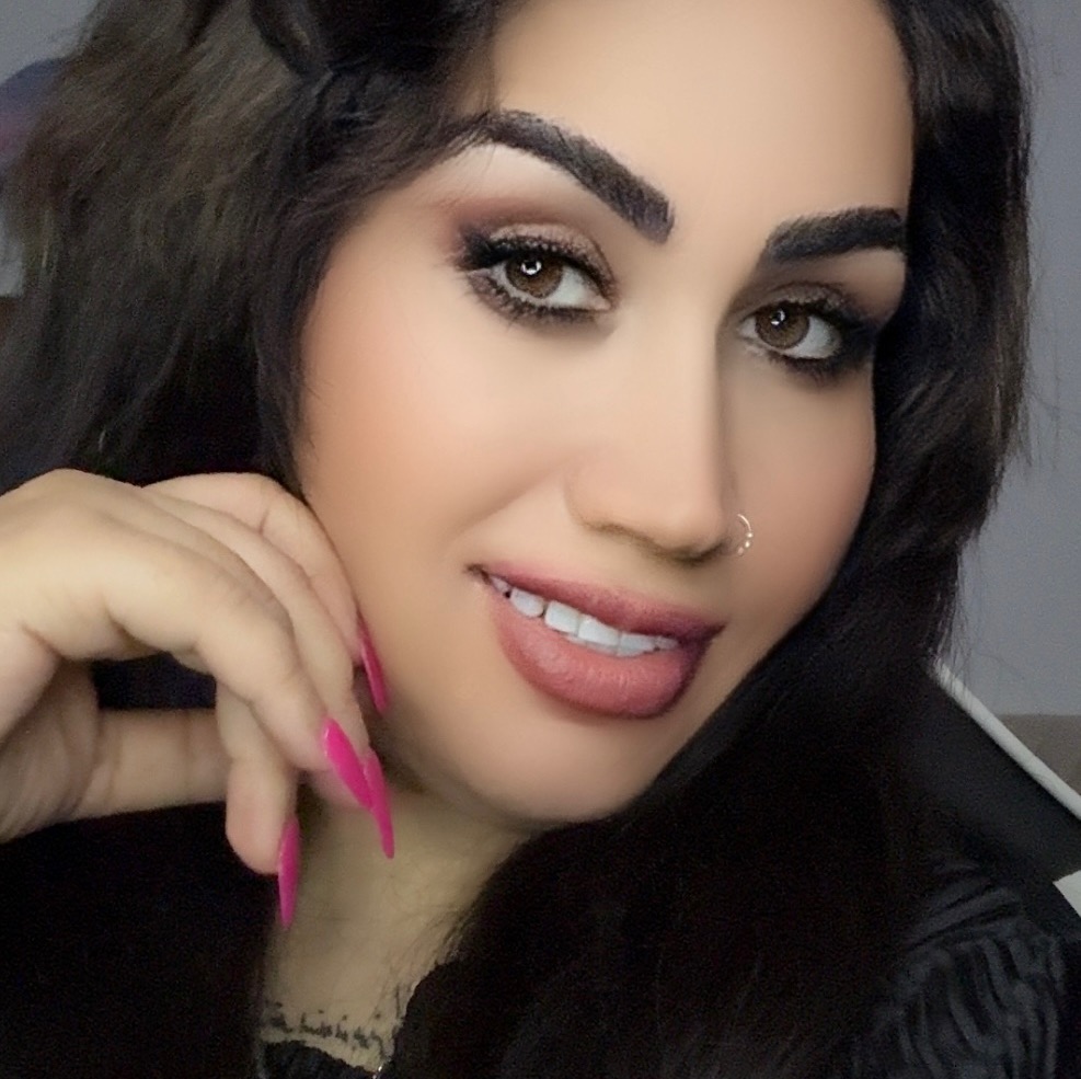 💚SA🤍RA🖤👸🏻