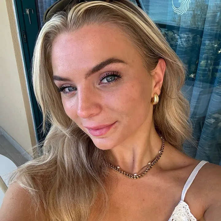 Amelia- Skincare & travel?!?