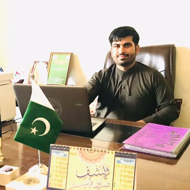 Alamzeb Khan