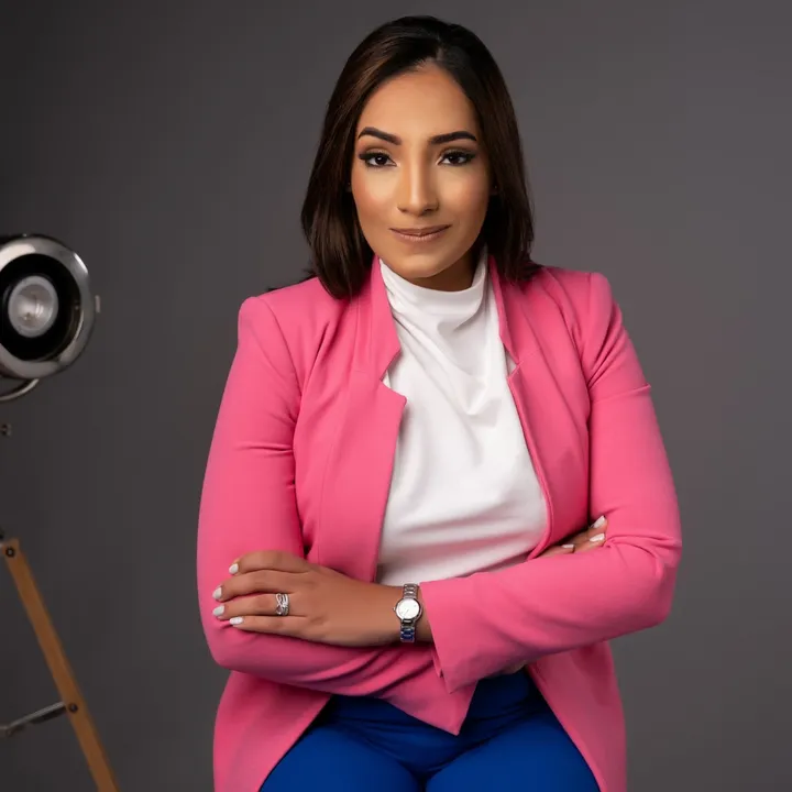Laura Guzmán De Ruiz