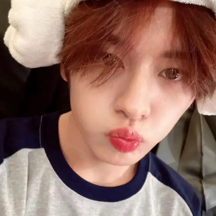 • ★ Mira ★ •