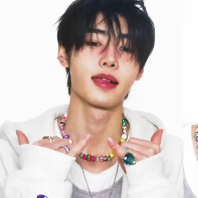 ⋆｡° ✩ JAKENDAZED ✩°｡⋆
