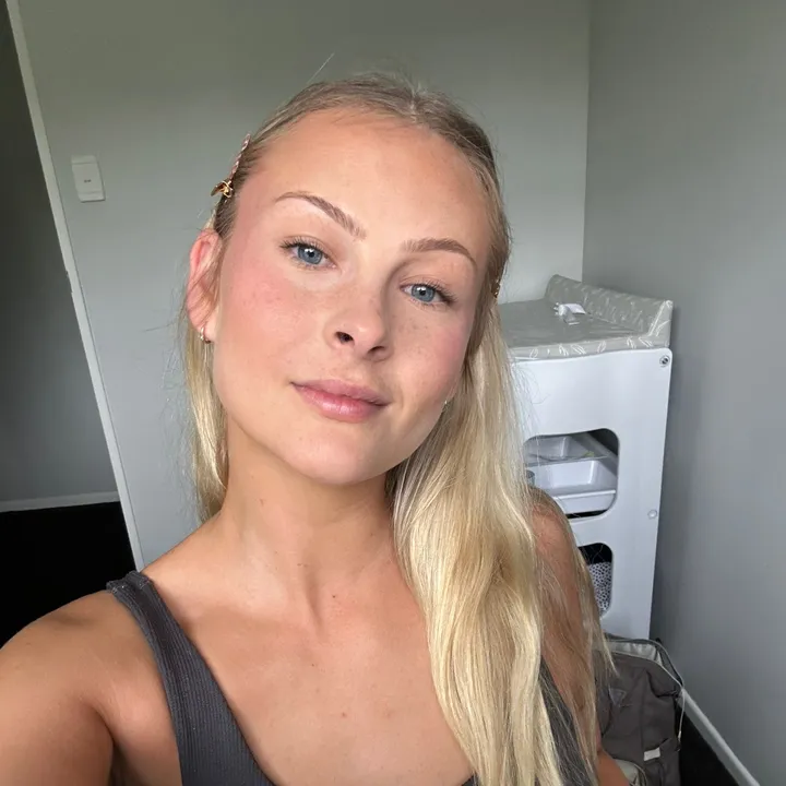 Hannah Simmons