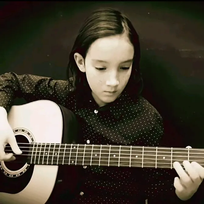 🄰🅃🄻🄸𝙂𝙪𝙞𝙩𝙖𝙧 🎸