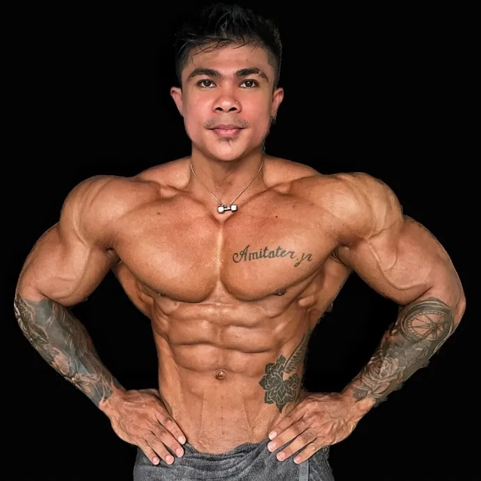 IFBB PRO Isai Kesek 🇮🇩