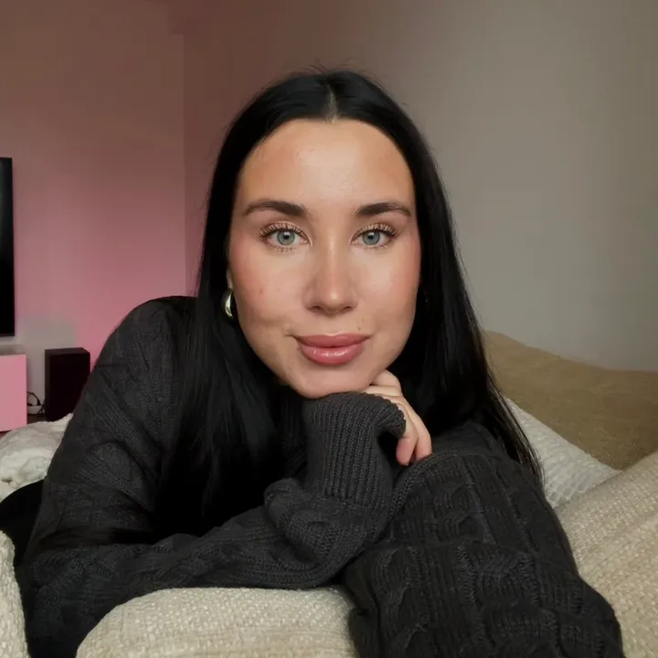 Laura🤷🏻‍♀️ | IG @laurayijala