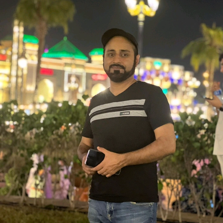 Shoaib Akk