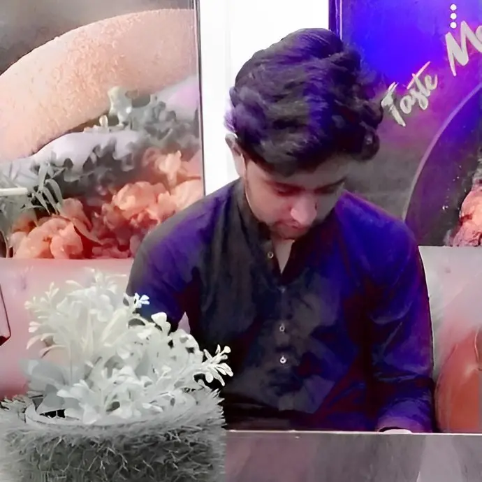 Mehar🥂Ali🥀