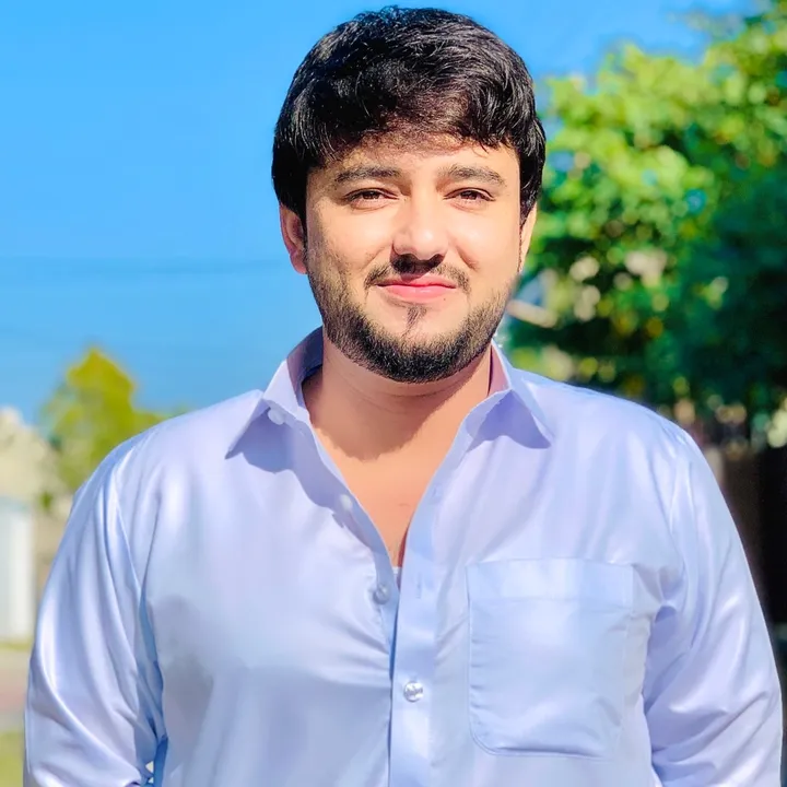 👑 r e e h a n 👑