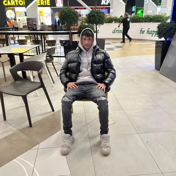 alexboxx1