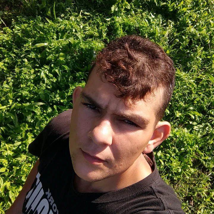 venediktostsigkos 🥝🍊🇬🇷